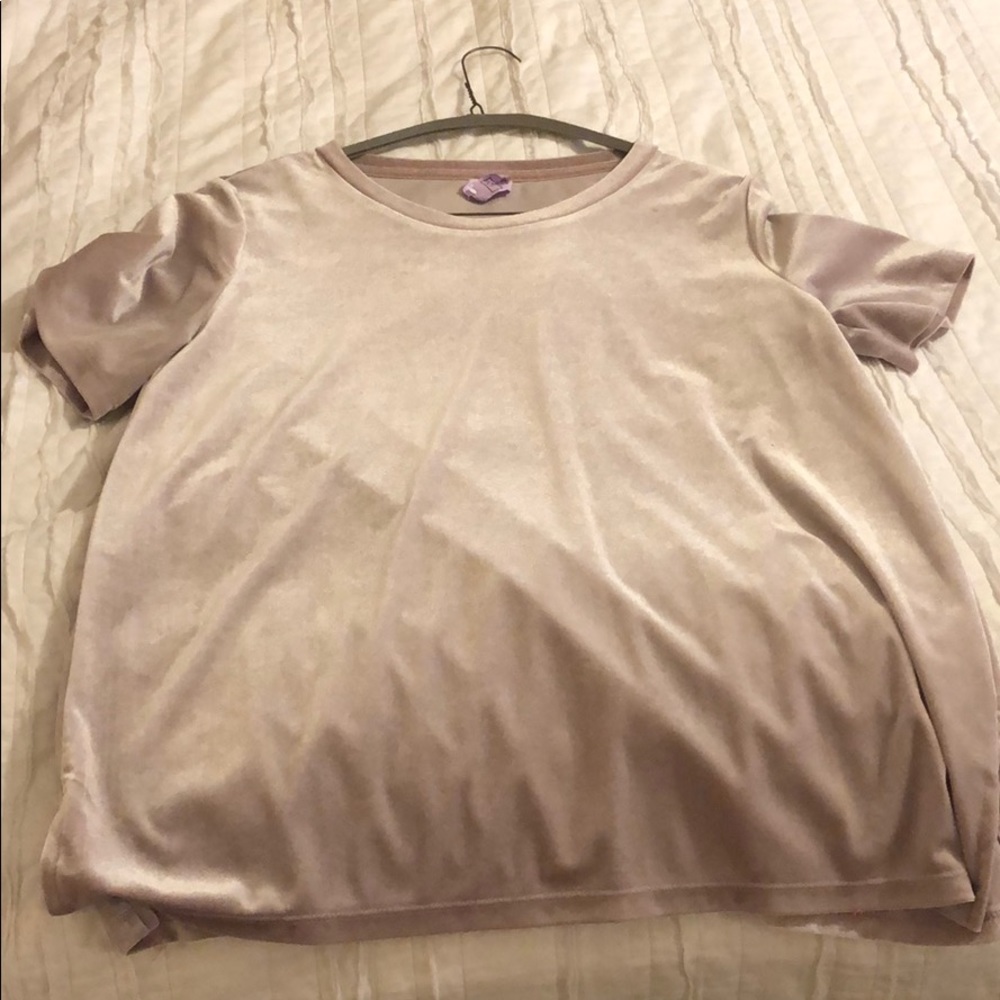 Tee